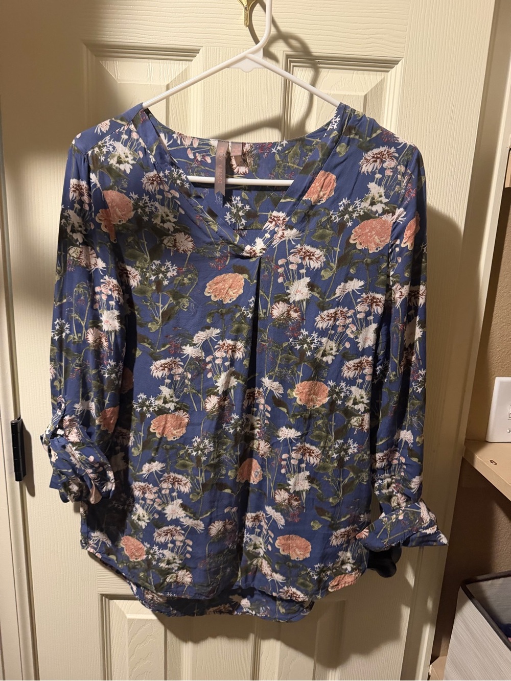 Floral V-Neck Roll-Sleeve Women's Button up Blouse